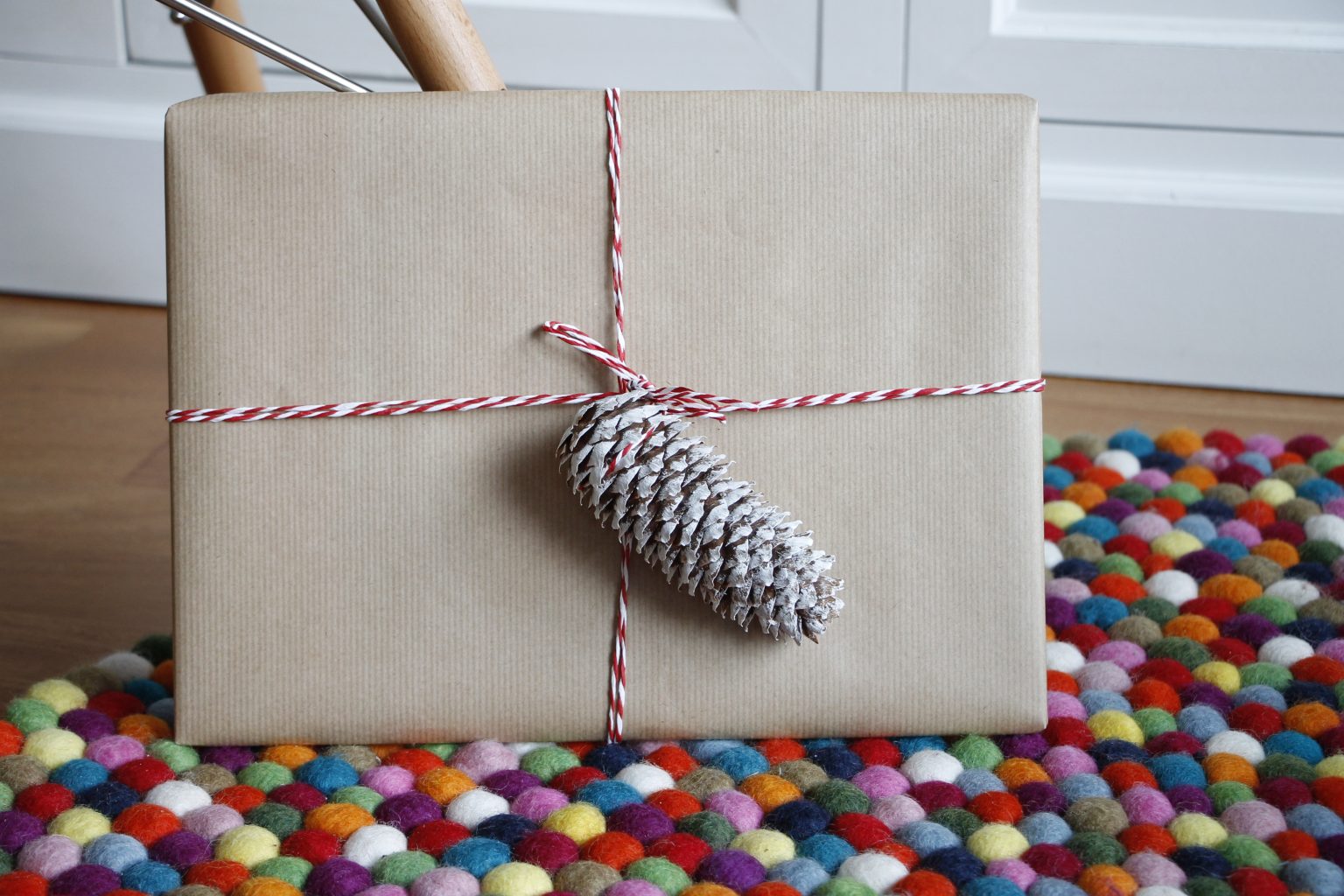 Geschenke mit Naturmaterialien verpacken