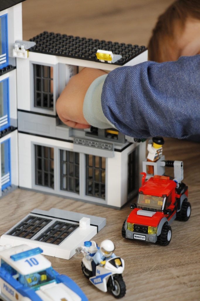 Lego City Polizeiwache Aufbau