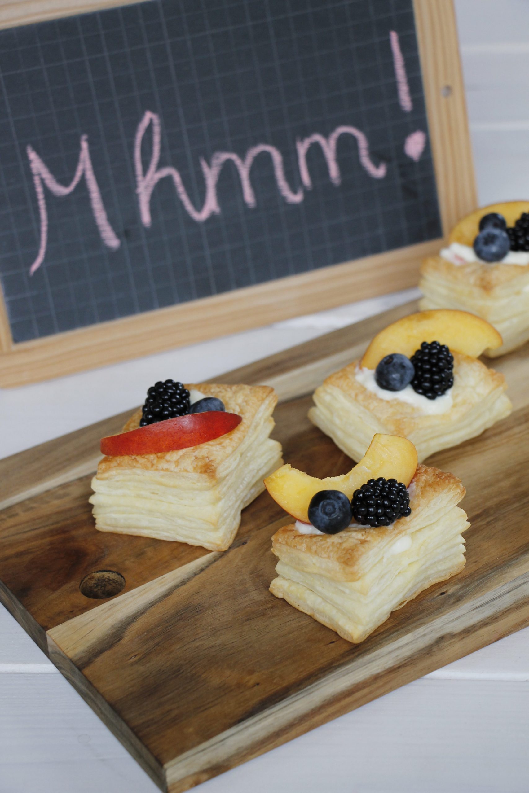 Rezept Blätterteig Törtchen mit Pudding und frischen Früchten Lavendelblog