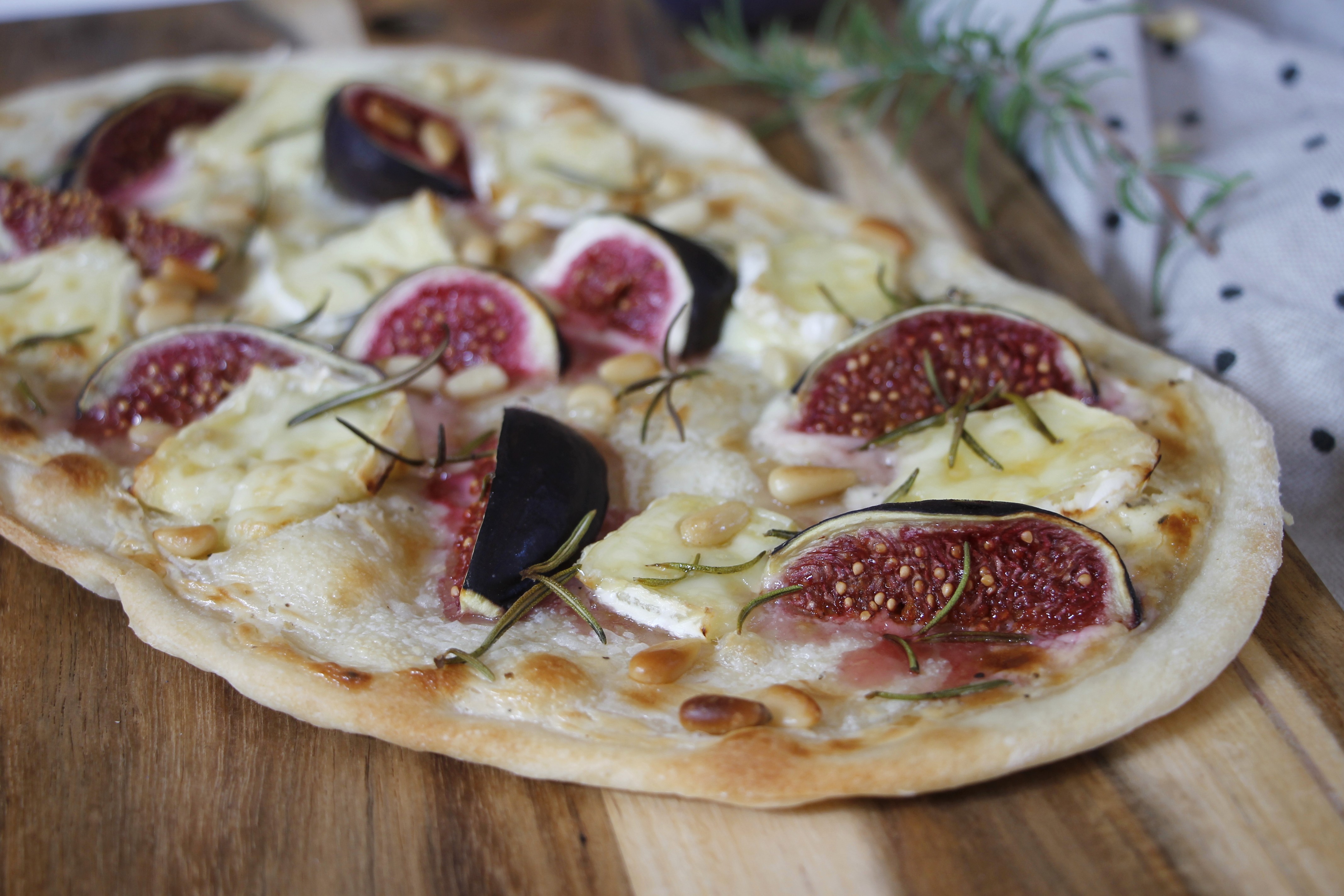 Flammkuchen mit Feigen Rezept - Lavendelblog