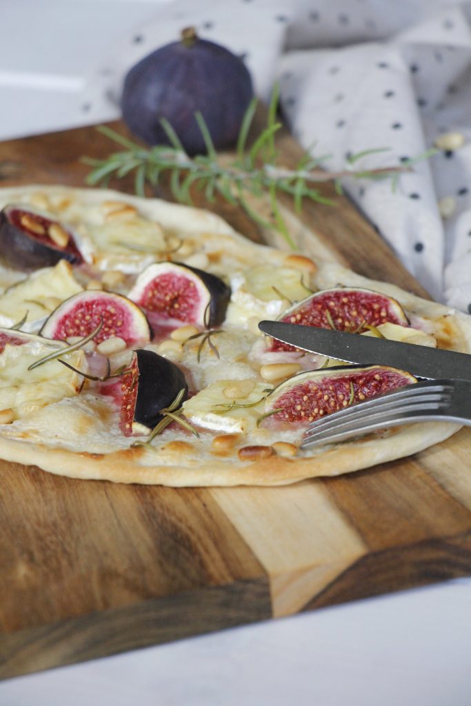 Flammkuchen mit Feigen Rezept