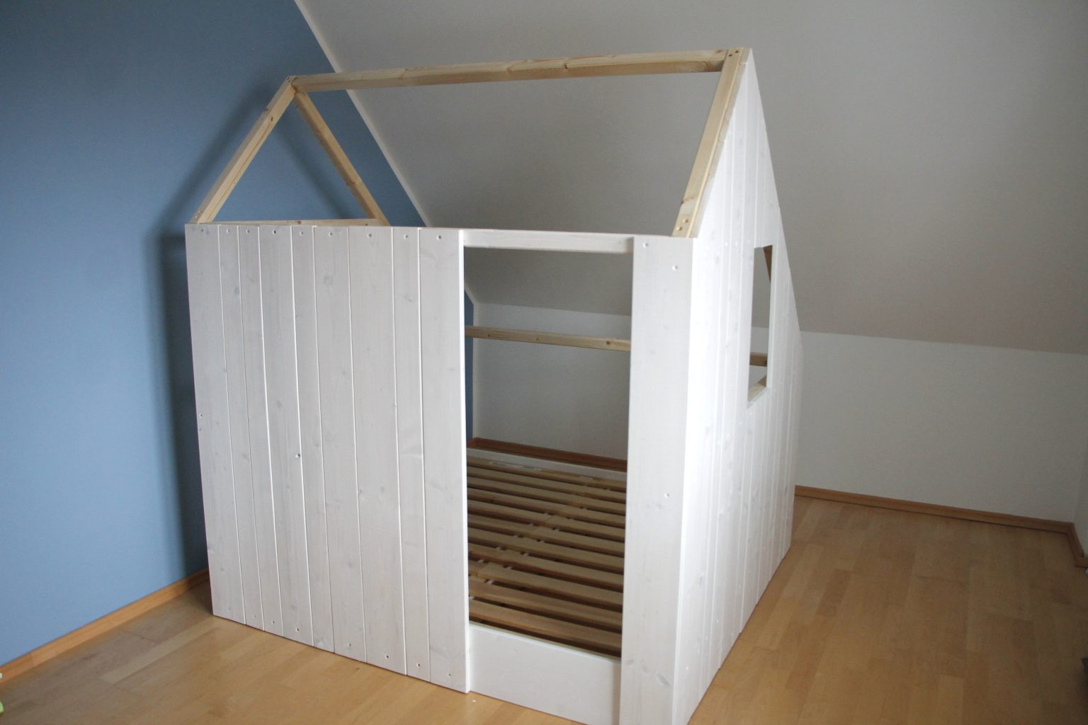 DIY Spielhaus bauen