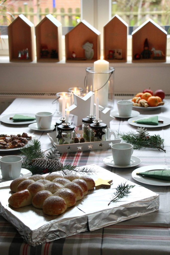 Kaffeetisch weihnachtlich decken Erwin Müller