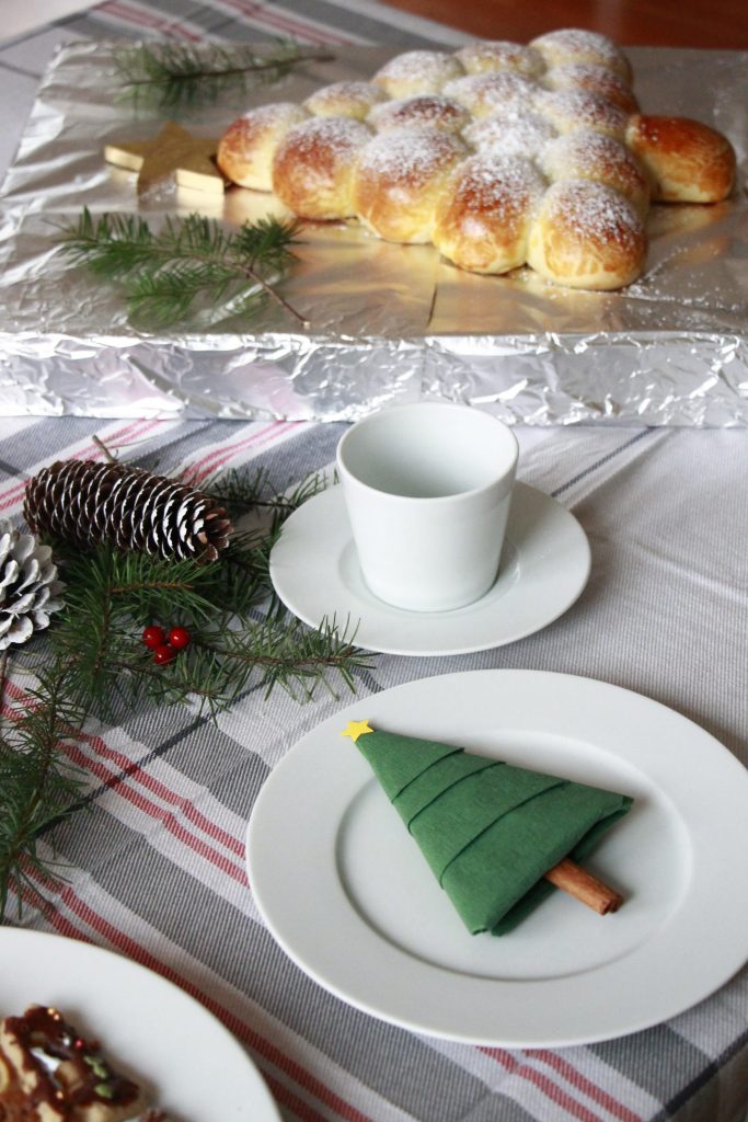 Tannenbaum Serviette falten Erwin Müller