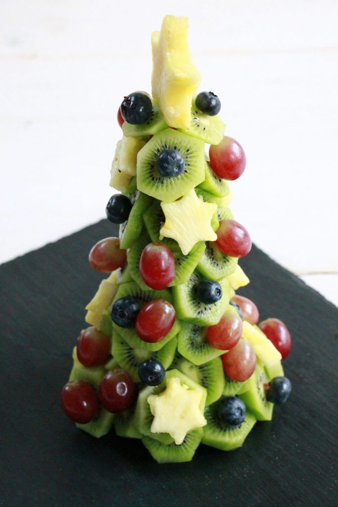 Tannenbaum aus Obst Anleitung