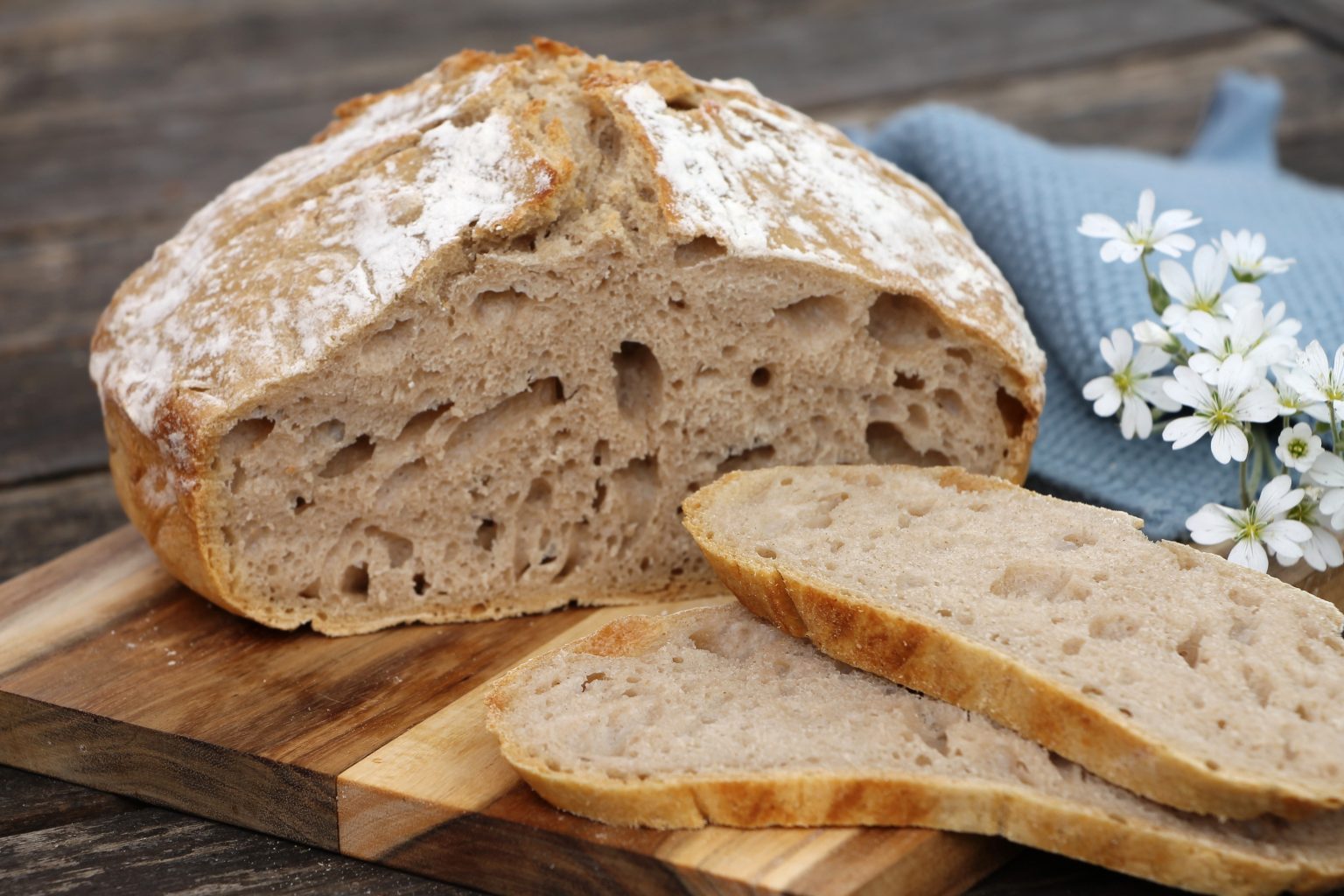 Einfaches Weizenbrot: Rezept für ein Weißbrot - Lavendelblog