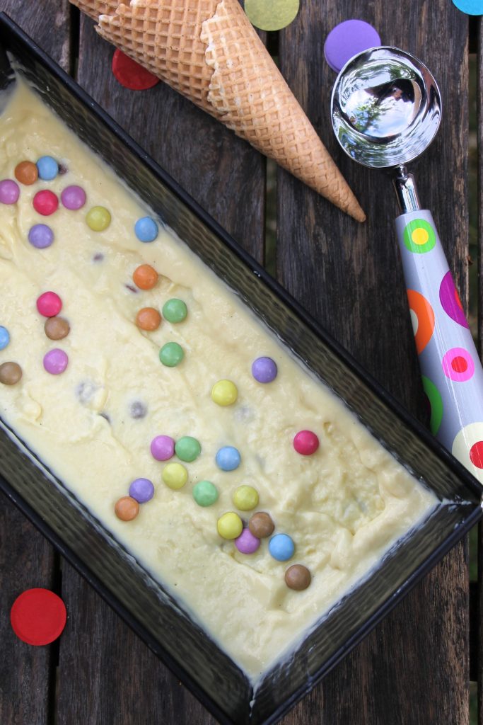 Smarties-Eis selber machen Rezept