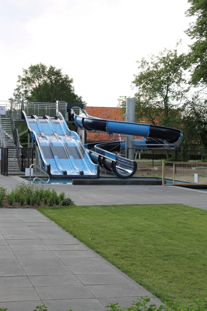 neues Schwimmbad De Twee Bruggen