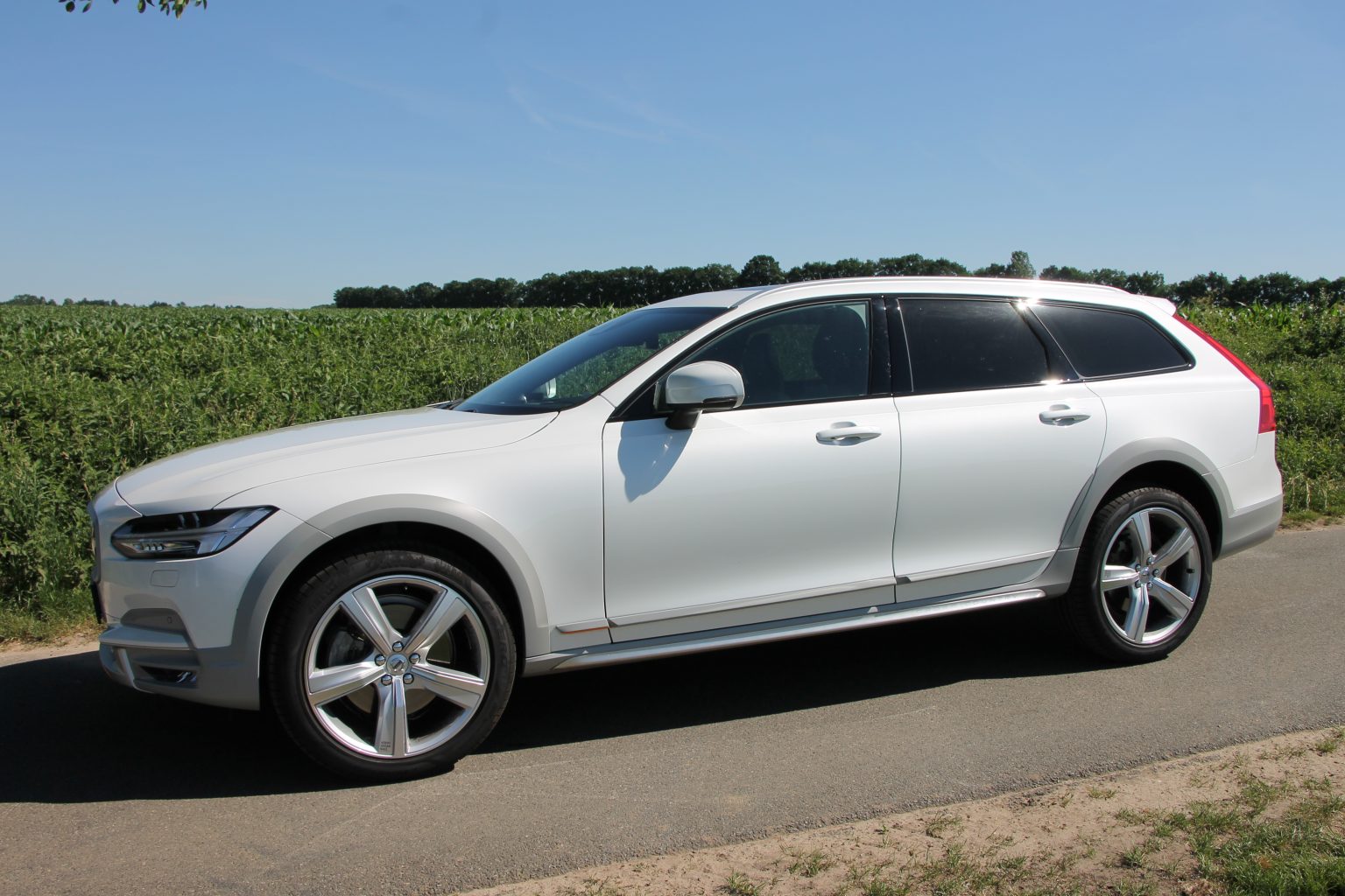 Volvo V90 Cross Country technische Daten