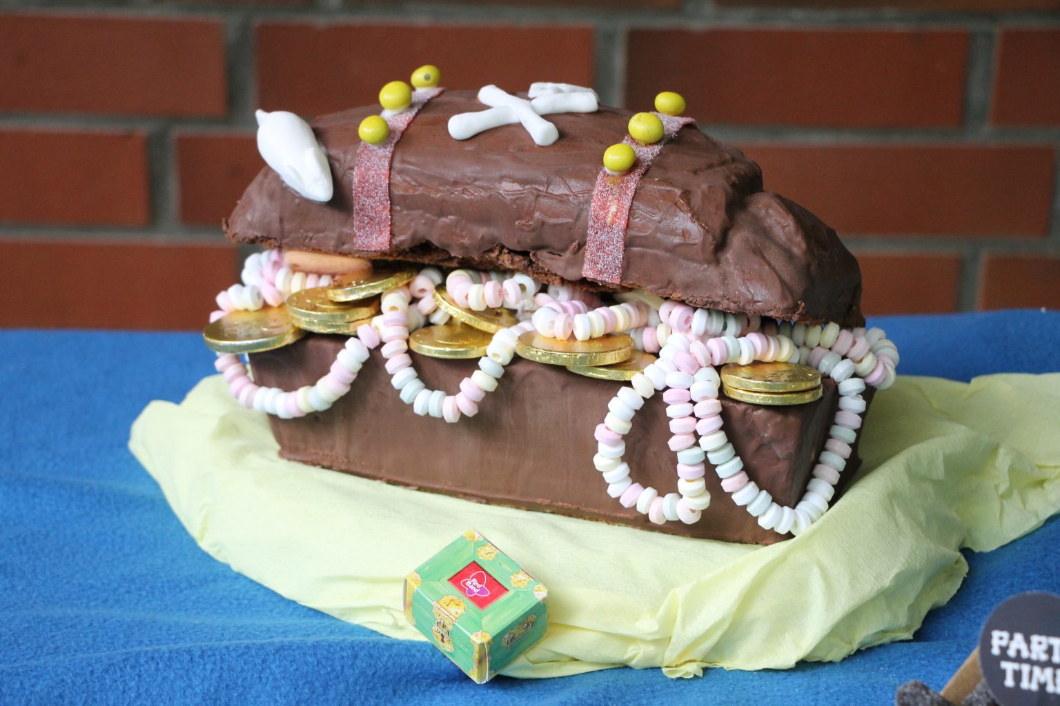 Piratenkuchen Schatztruhe