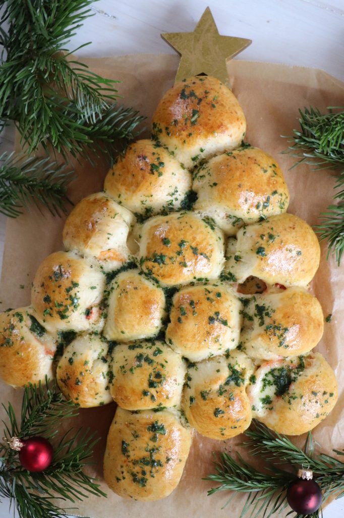 Pizzabrötchen-Tannenbaum Rezept