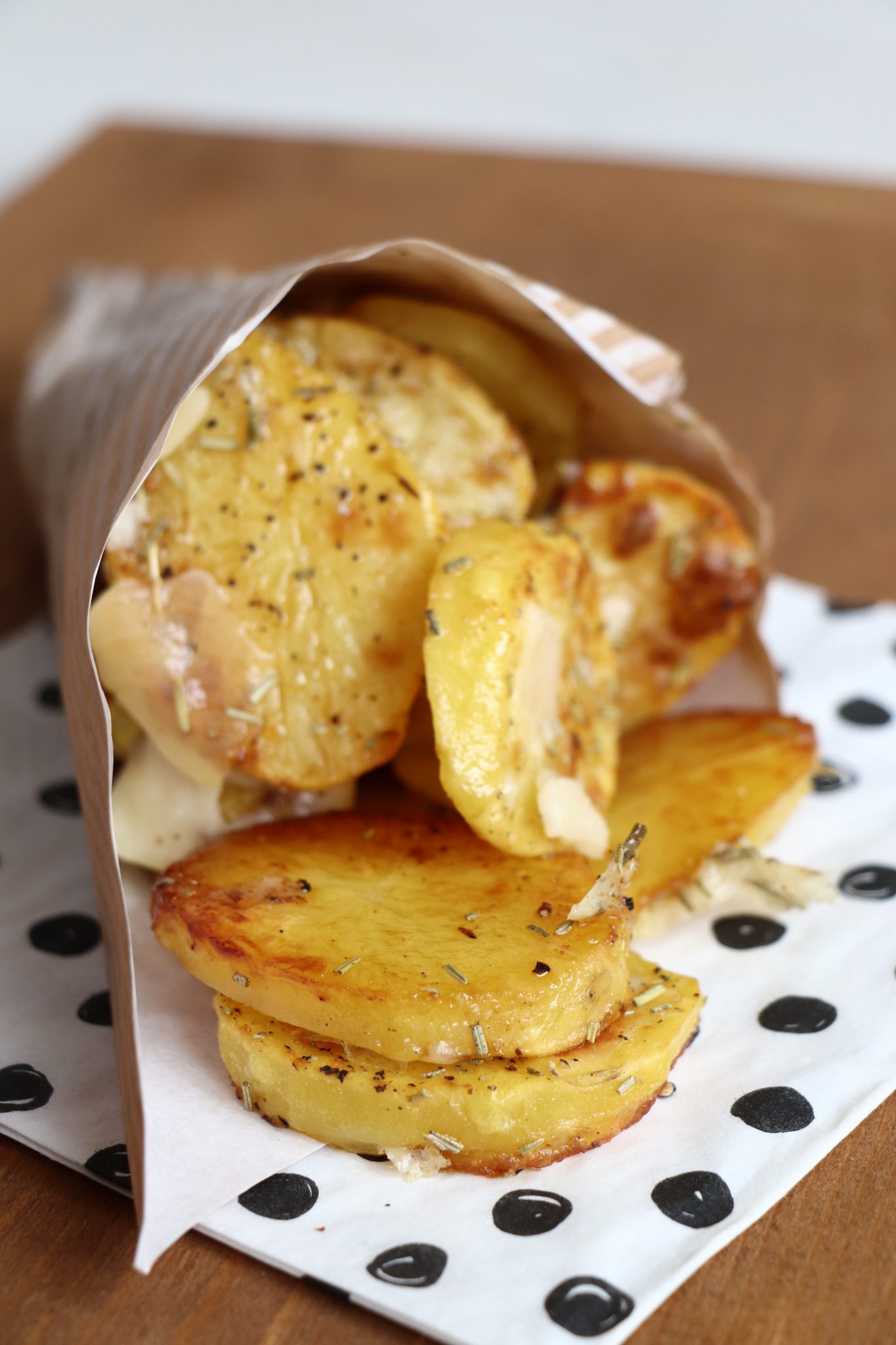 Parmesan-Kartoffeln: Rezept für Backkartoffeln mit Dip - Lavendelblog