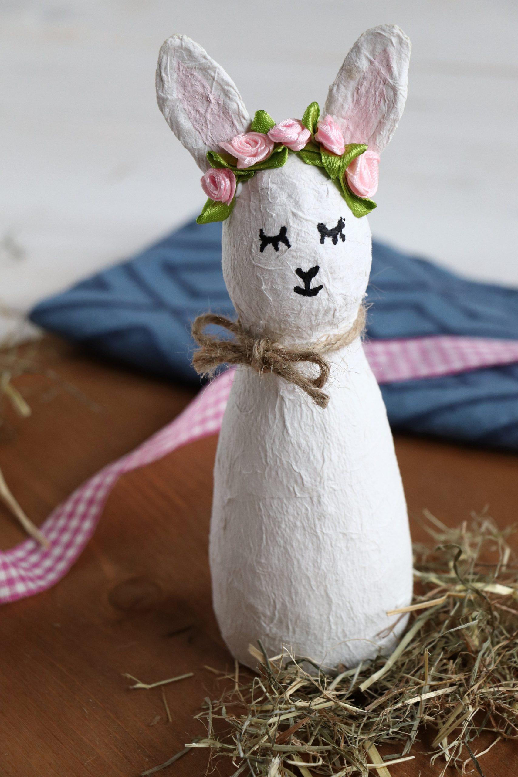 Pappmaché Osterhase basteln - Lavendelblog