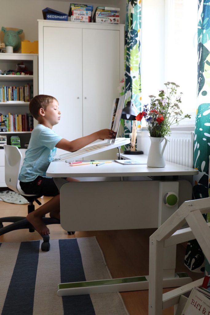 Kinderzimmer Schreibtisch