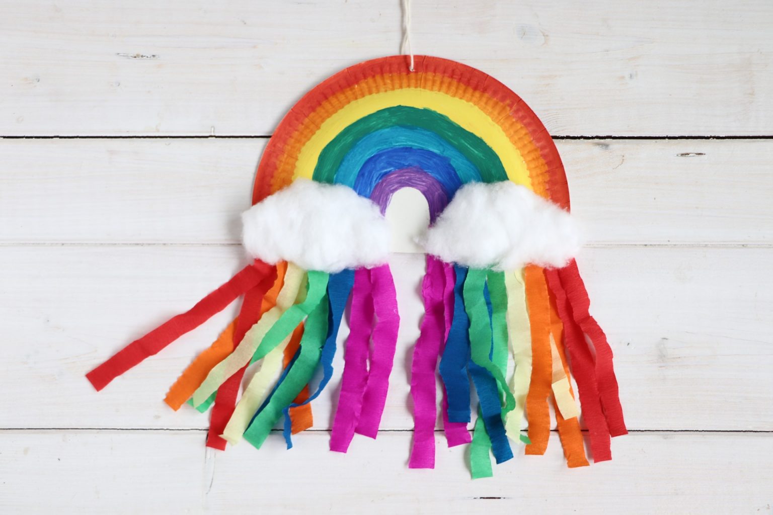 Pappteller Regenbogen DIY