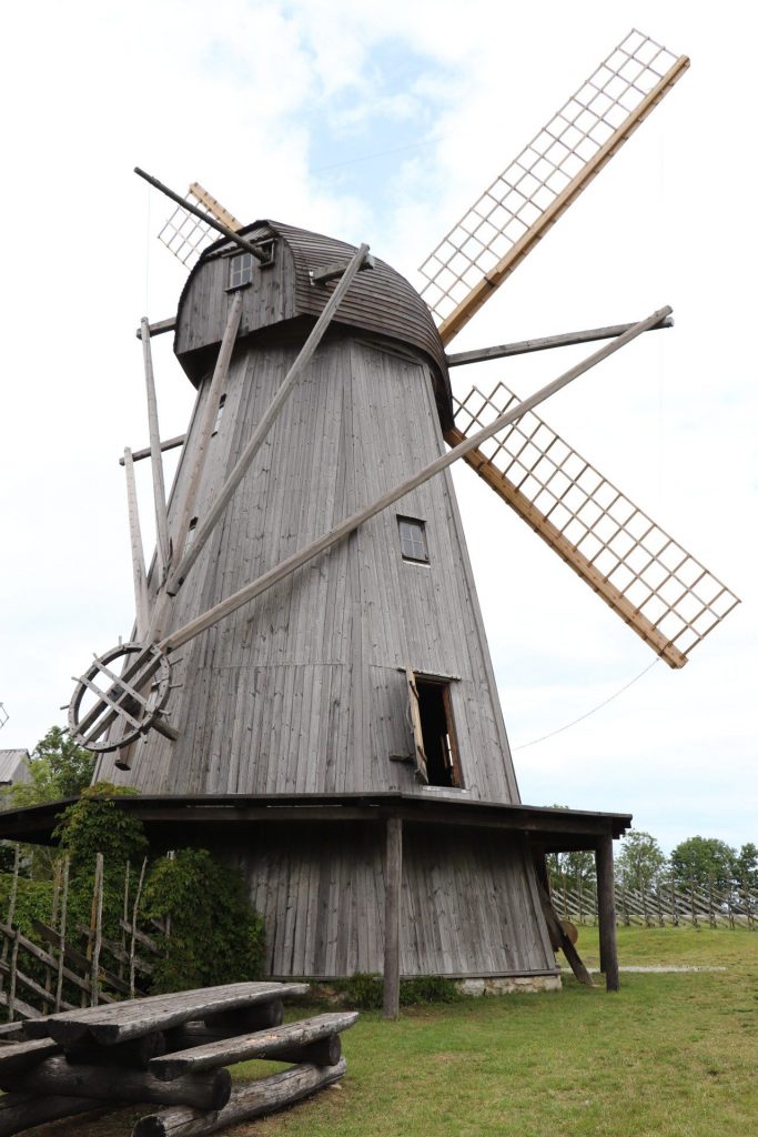 Saarema Windmühlen Angla