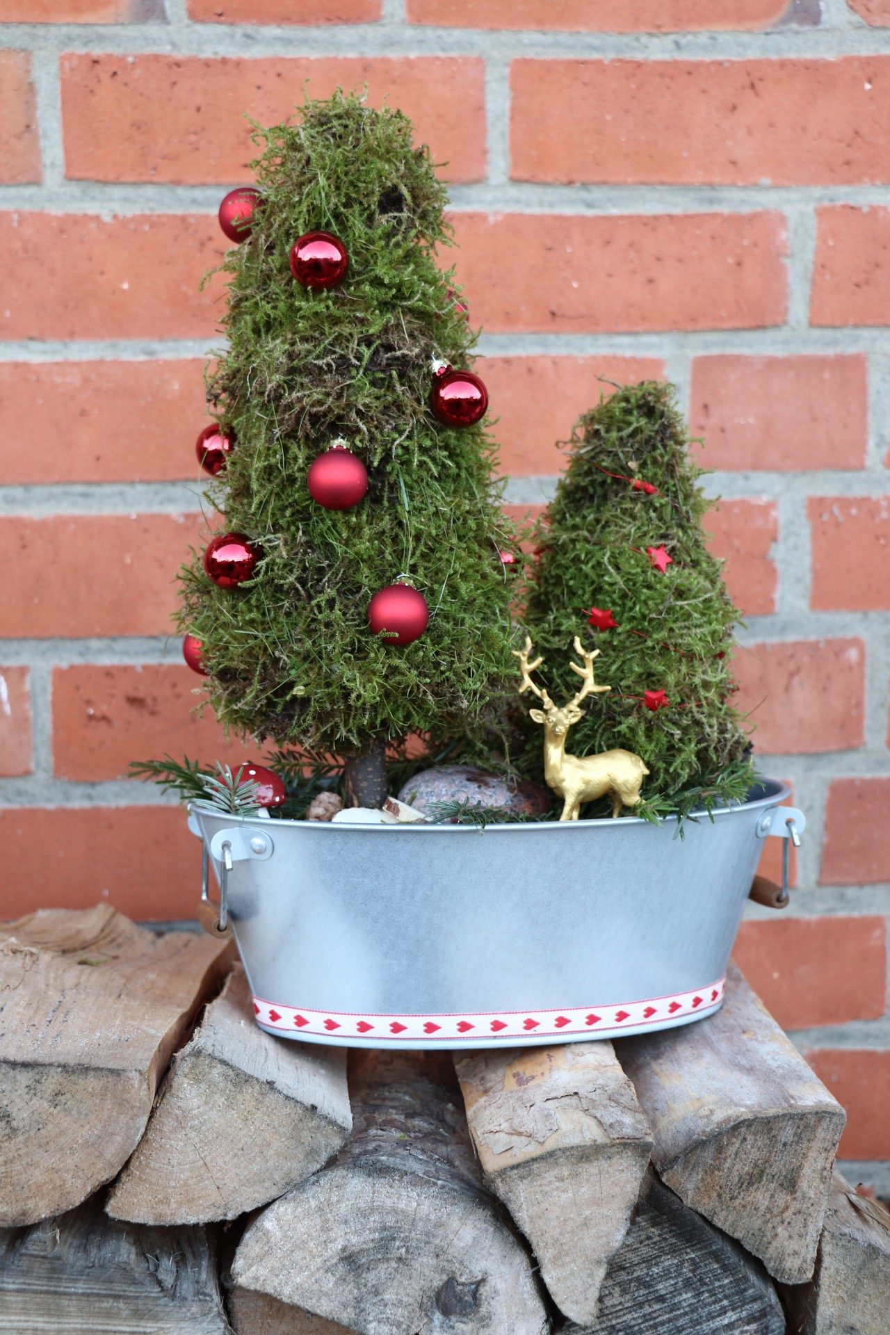 Moos-Tannenbäume DIY Weihnachten