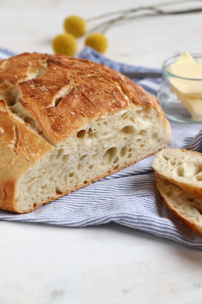 Joghurtbrot mit Hefe backen