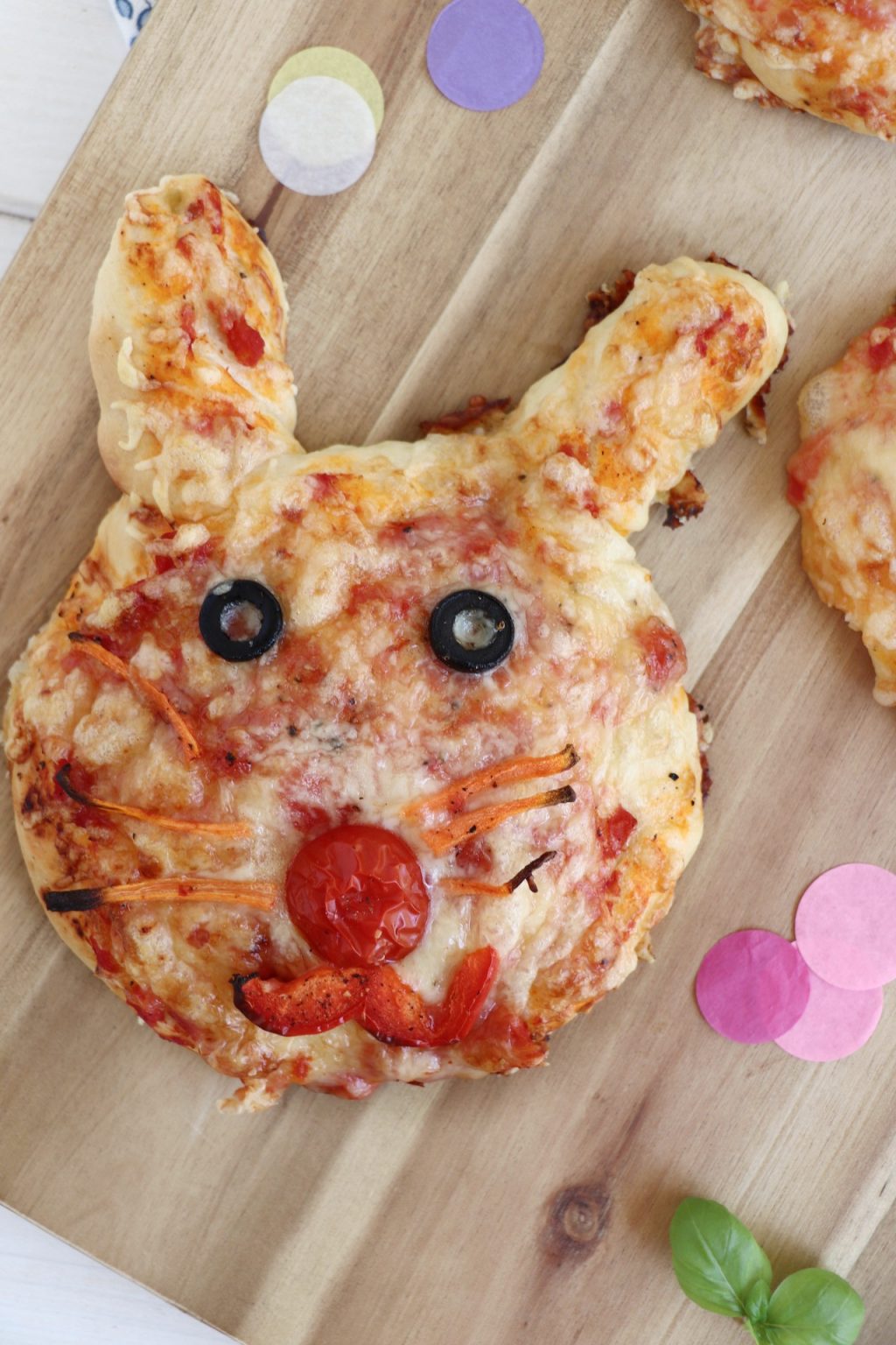 Kinderpizza backen: Lustige Pizza-Tiere und Pizza-Gesichter - Lavendelblog