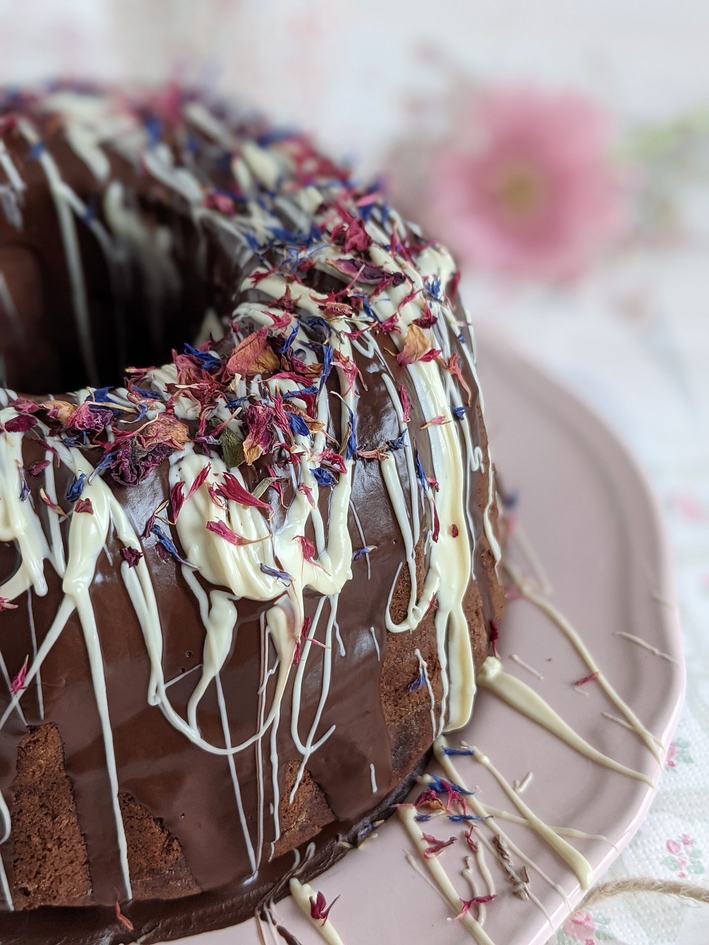 Schoko Gugelhupf Rezept Für Einen Saftigen Schokoladenkuchen