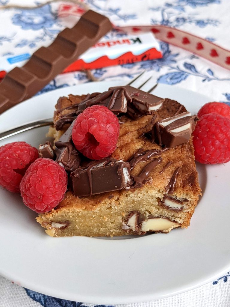 Rezept Kinderriegel-Blondies mit Himbeeren