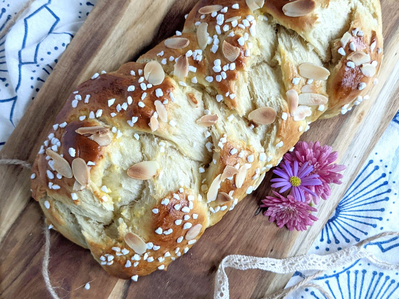 Osterzopf backen Rezept