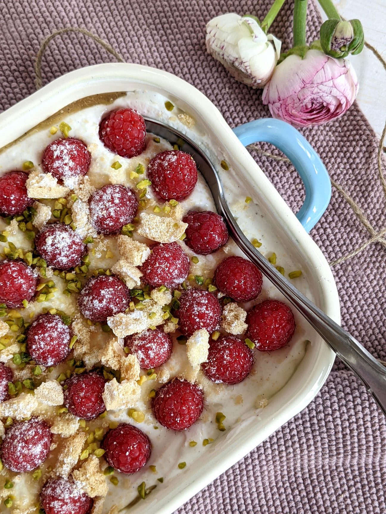 Rezept: Rhabarber-Tiramisu mit Himbeeren - Lavendelblog