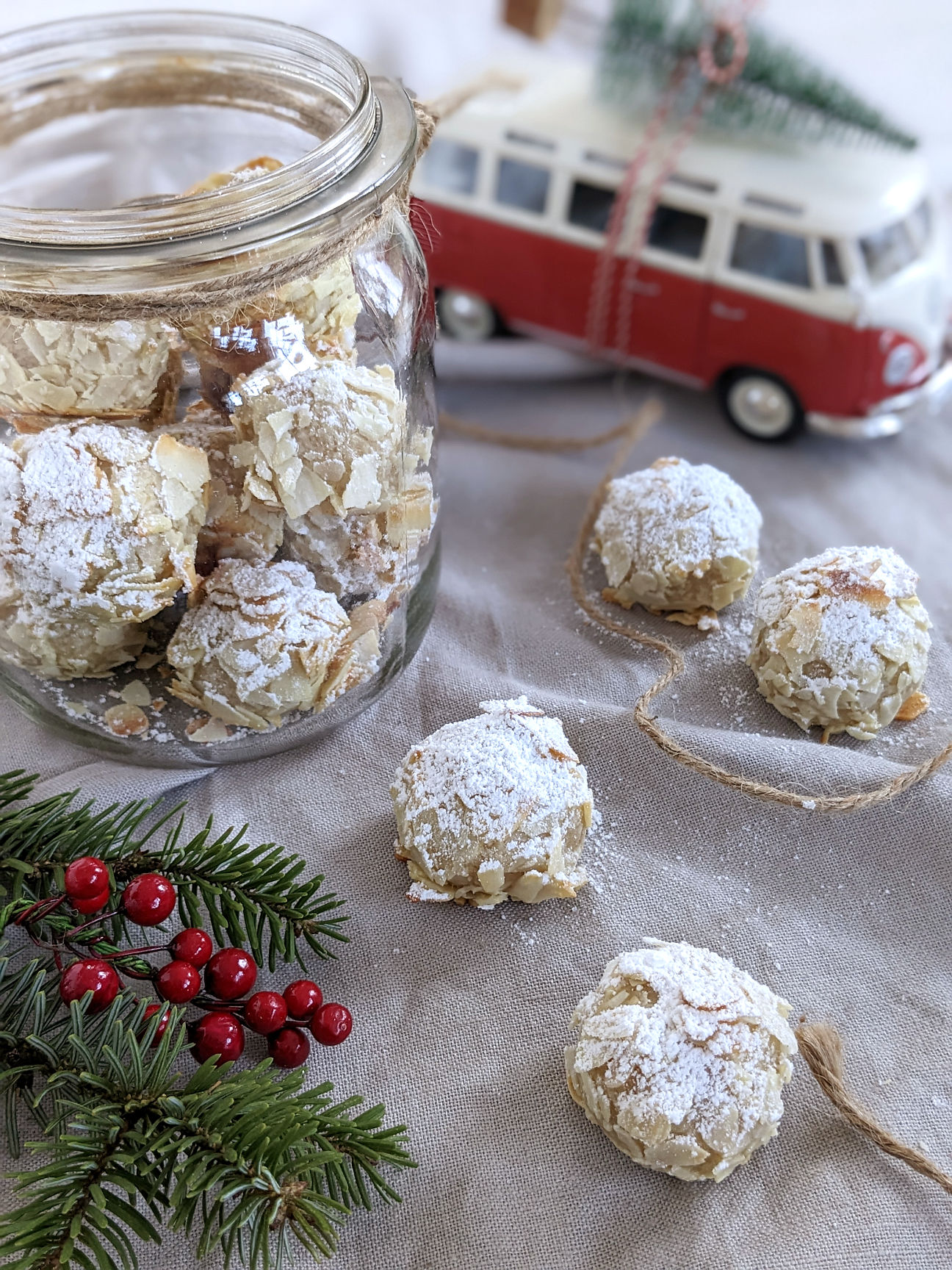 Mandelkekse mit Marzipan Rezept