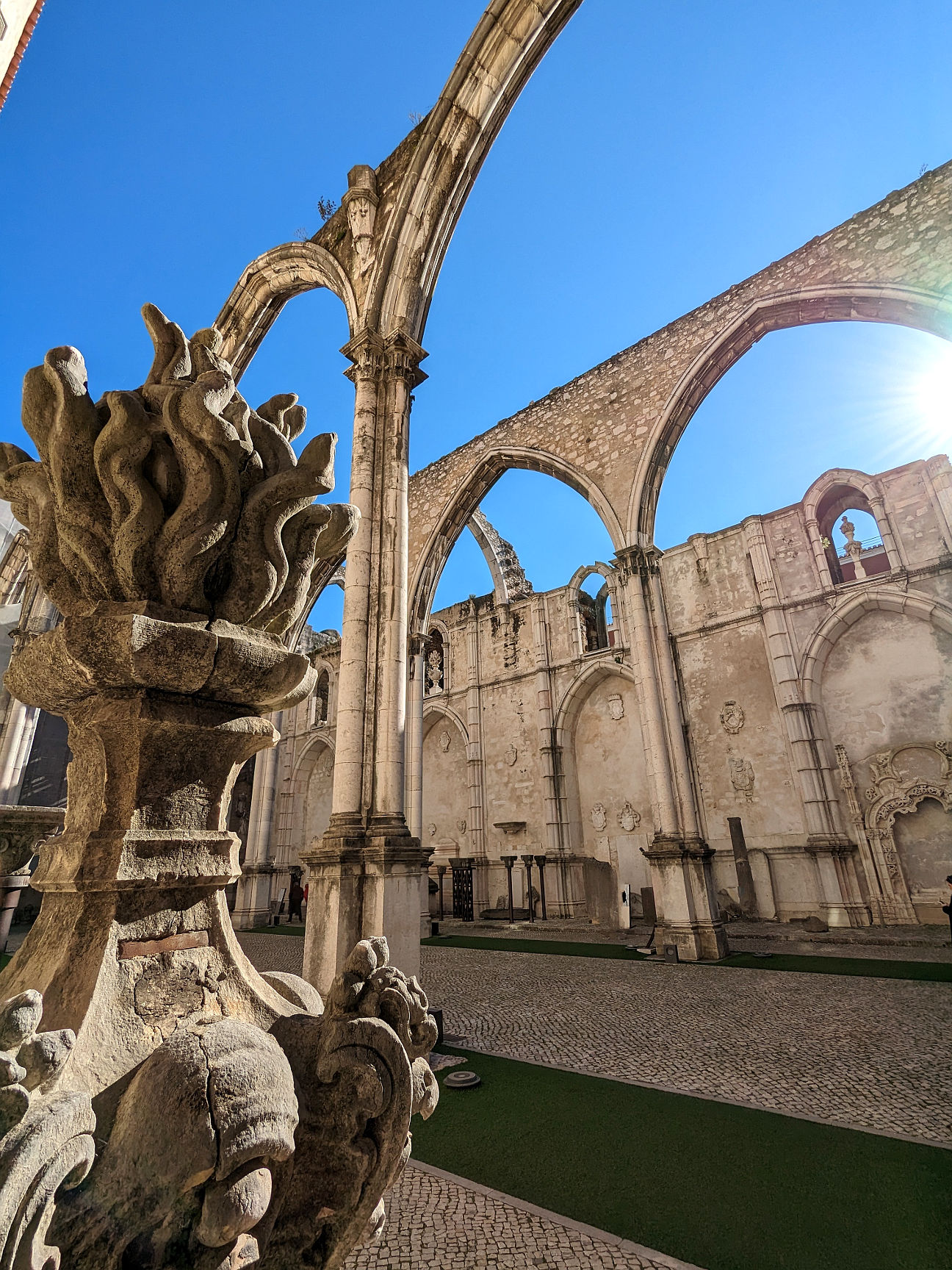 Kirche ohne Dach Lissabon