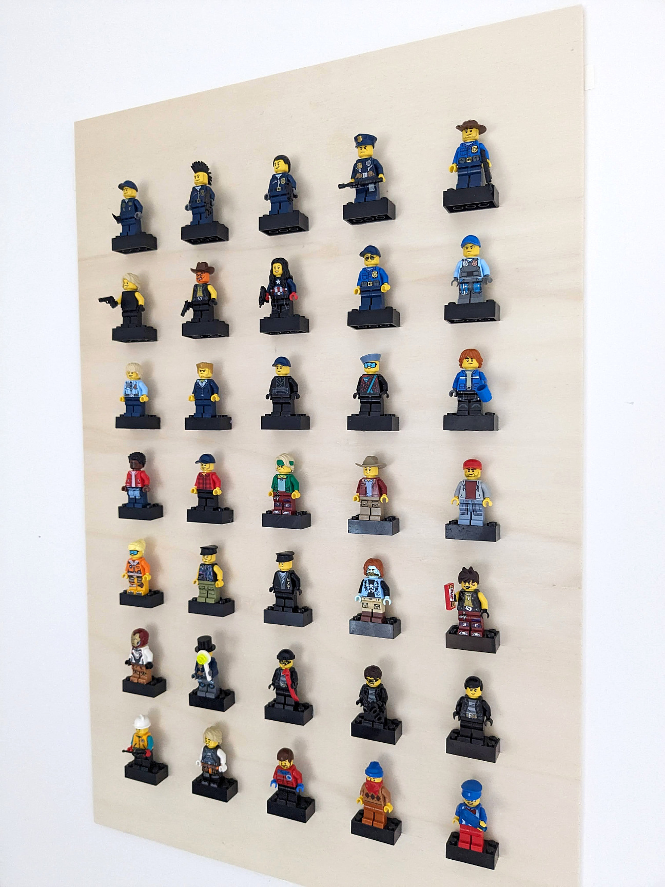 LEGO-Display bauen Sperrholzplatte