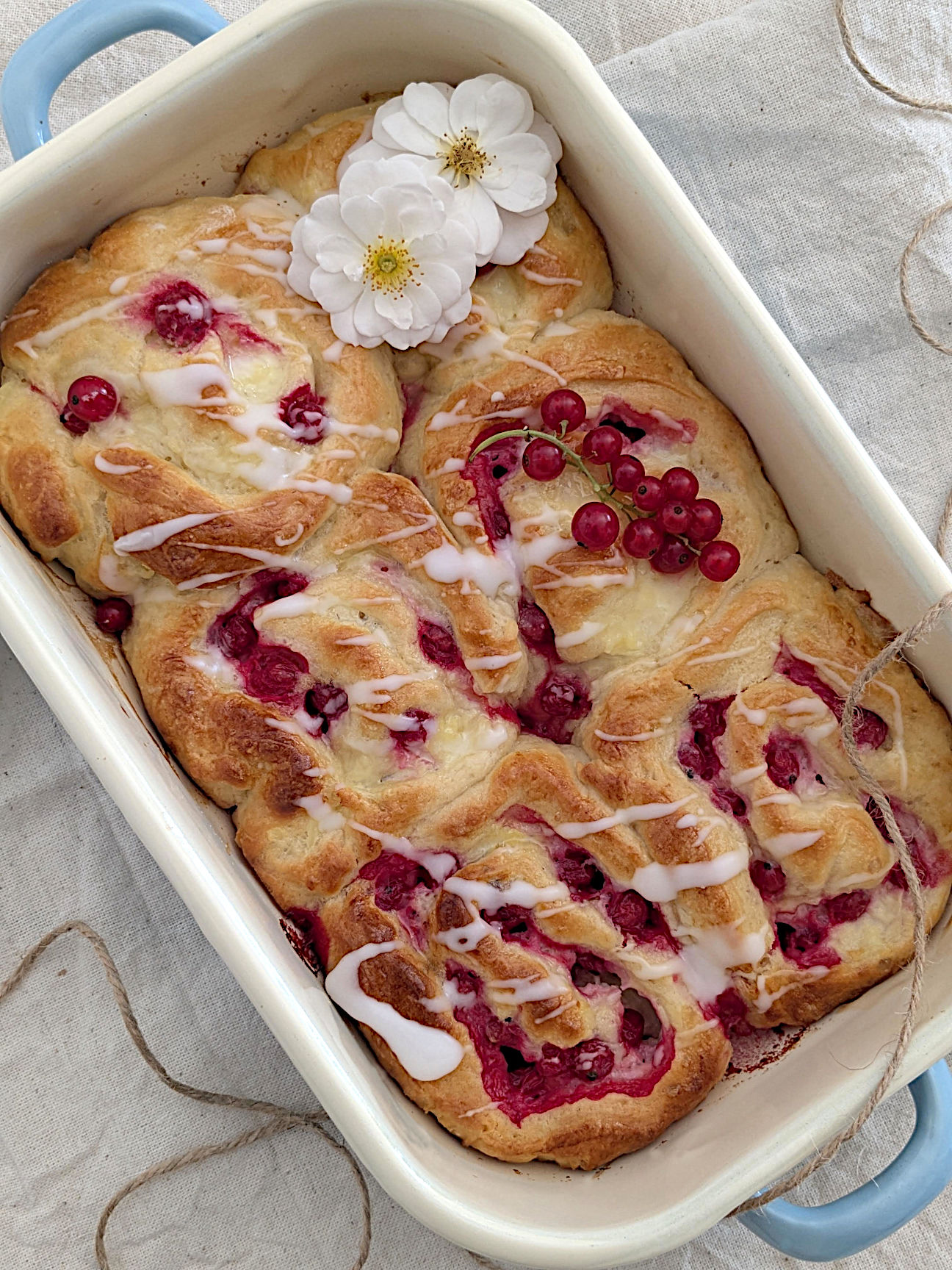 Puddingschnecken Rezept mit Johannisbeeren