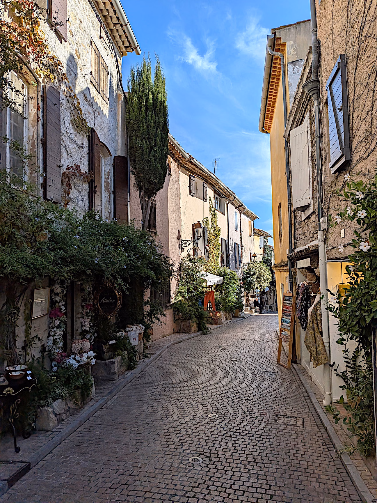 Bergdorf Le Castellet Mittelmeerküste